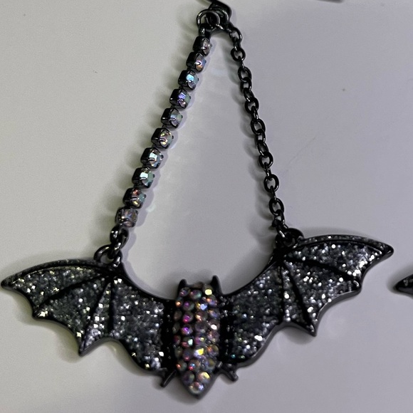 Halloween Betsey Johnson Bat Earrings - Picture 2 of 5